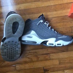 Nike Griffeys Special edition worn twice